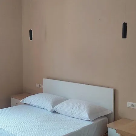Lu-er Center Apartment *